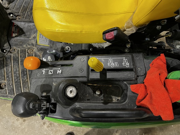 2022 John Deere 2025R - Photo8