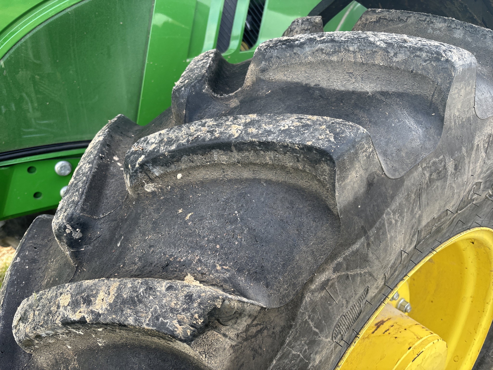 Used 2022 John Deere 6155M Row Crop Tractors at Koenig Equipment in Urbana, OH - PhotoXL9