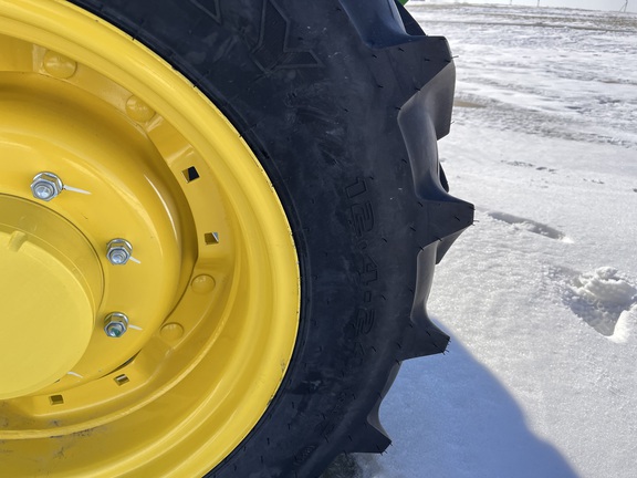 2025 John Deere 5090E - Photo14