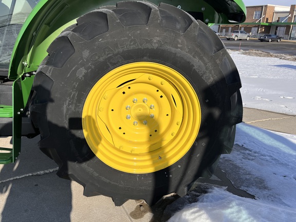 2025 John Deere 5090E - Photo19