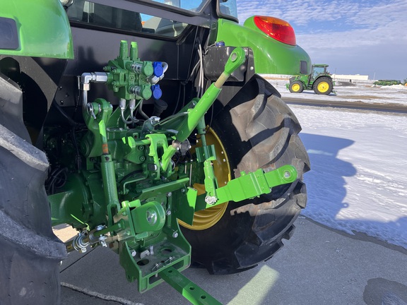 2025 John Deere 5090E - Photo30