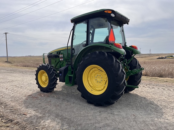 2025 John Deere 5090E - Photo8
