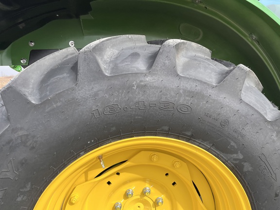 2025 John Deere 5090E - Photo17