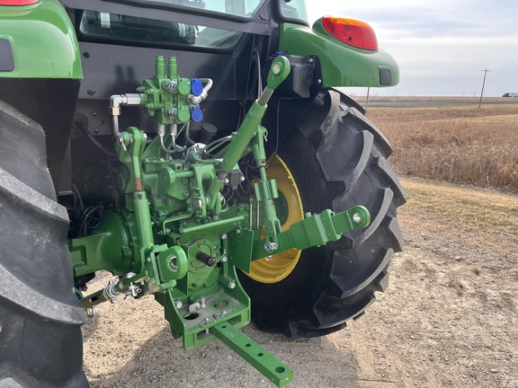 2025 John Deere 5090E - Photo33