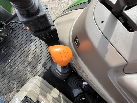 2025 John Deere 5090E - Photo39