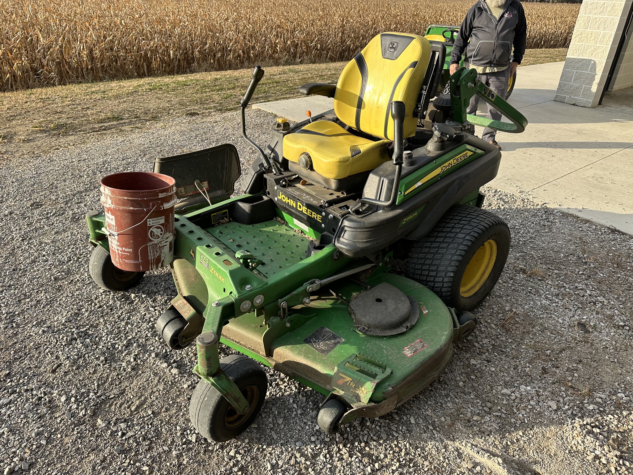 2019 John Deere Z950R Image 1