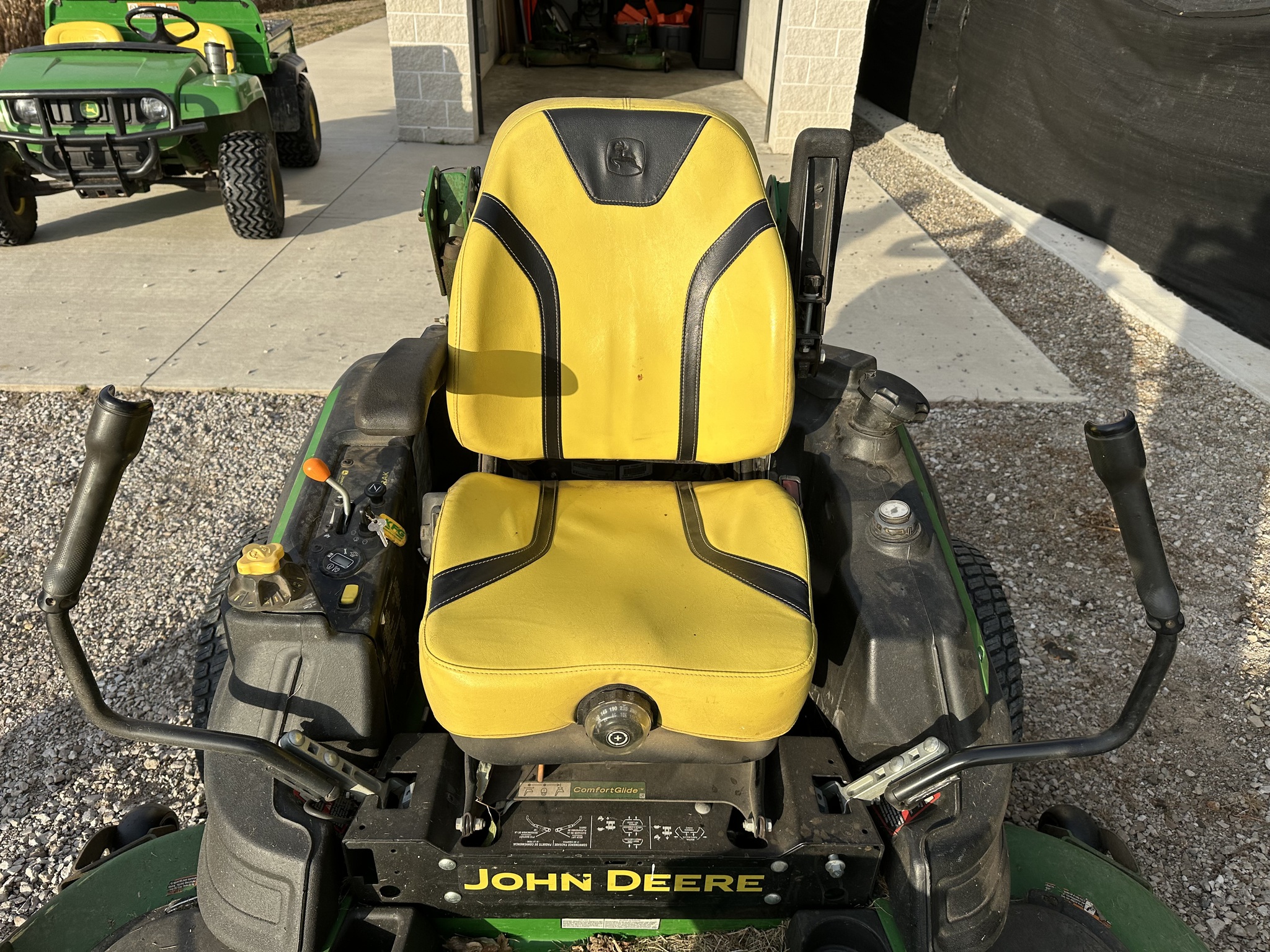 2019 John Deere Z950R Image 9