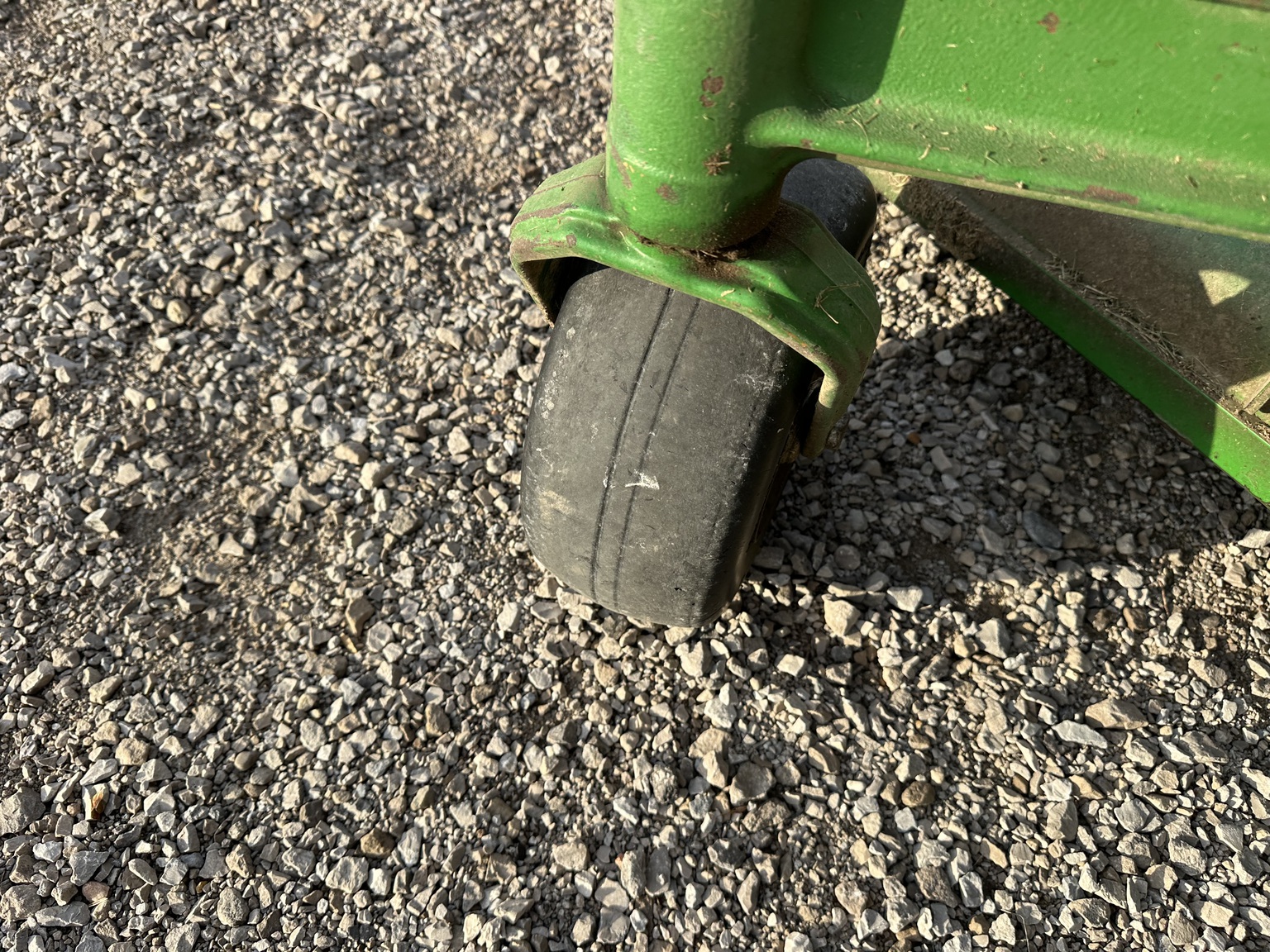 2019 John Deere Z950R Image 10