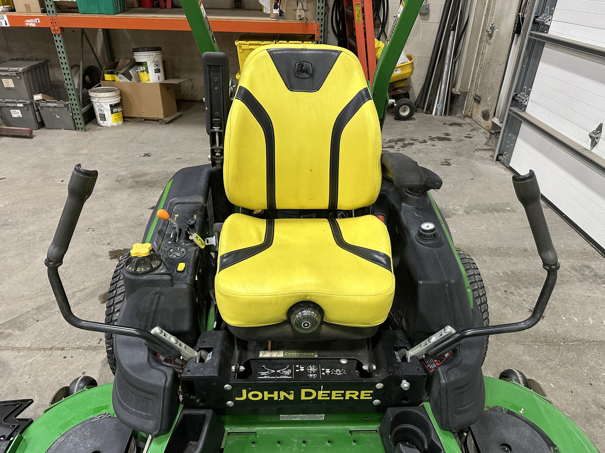 2019 John Deere Z950R Image 13