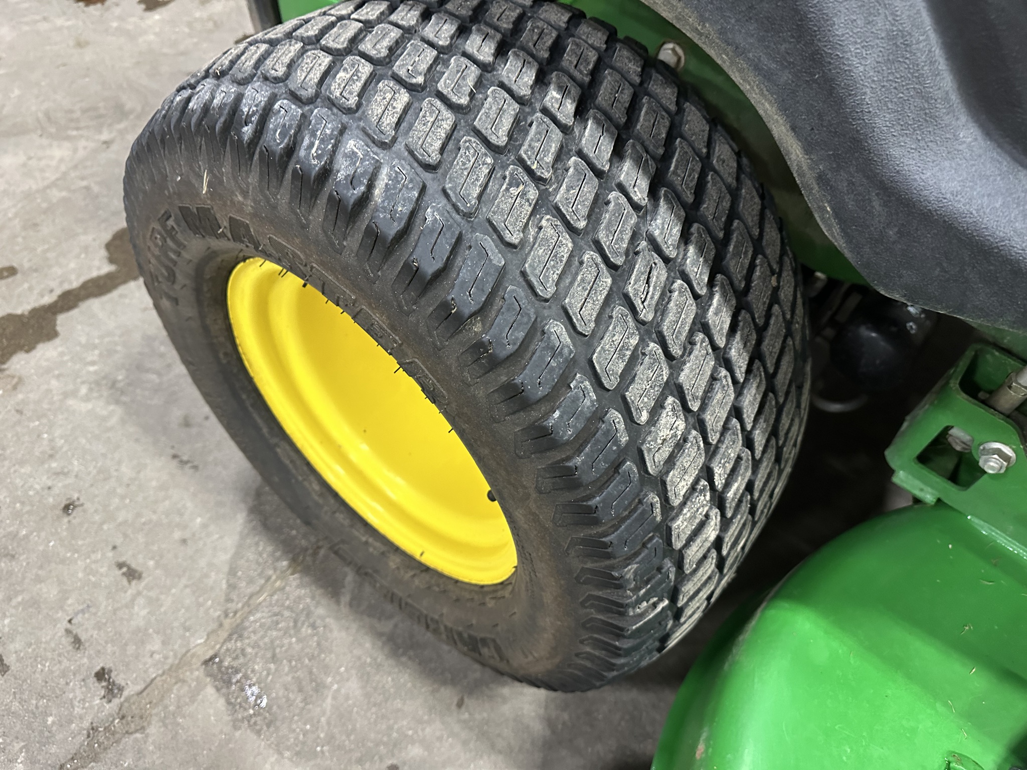 2019 John Deere Z950R Image 10