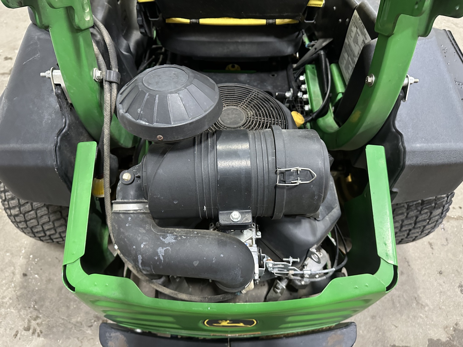 2019 John Deere Z950R Image 17