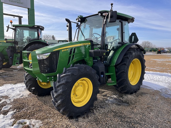 John Deere 5095M