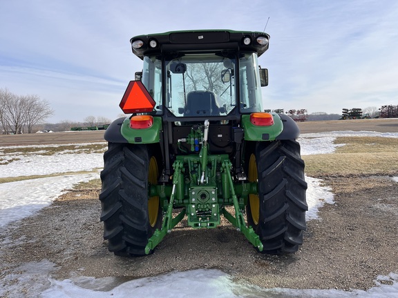 2025 John Deere 5095M - Photo6