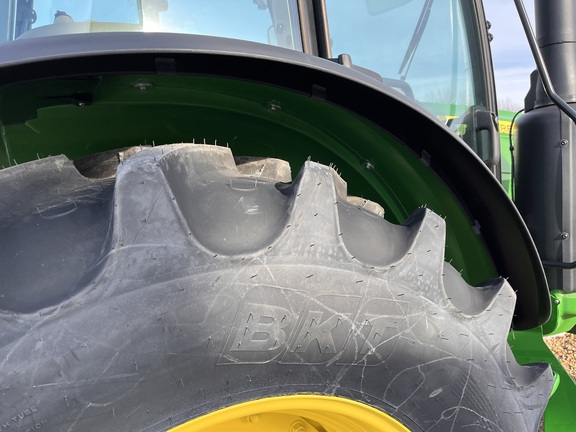 2025 John Deere 5095M - Photo17