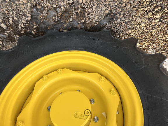 2025 John Deere 5095M - Photo10