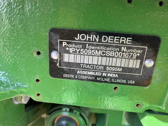 2025 John Deere 5095M - Photo38
