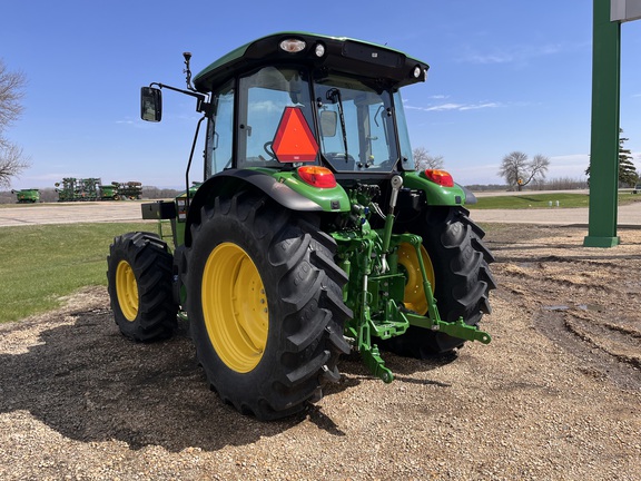 2025 John Deere 5095M - Photo7