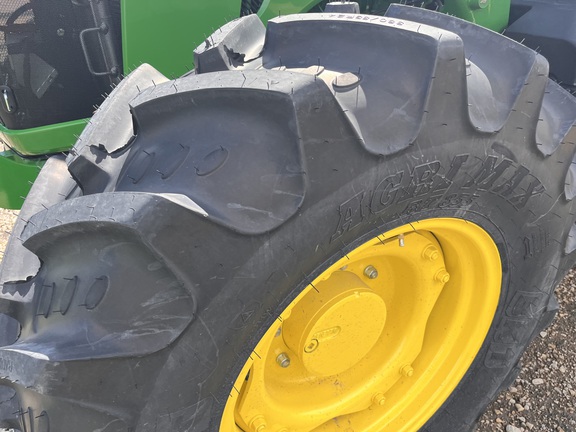 2025 John Deere 5095M - Photo11