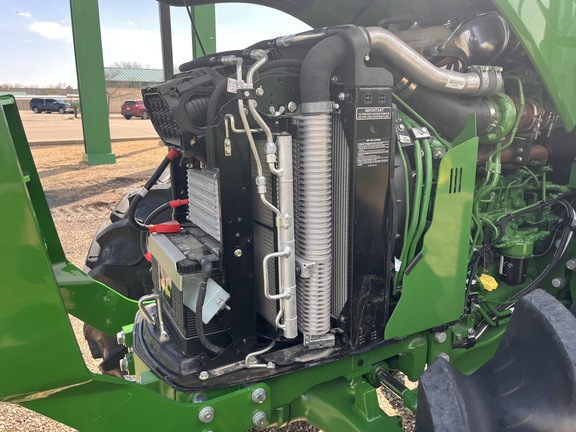 2025 John Deere 5095M - Photo21
