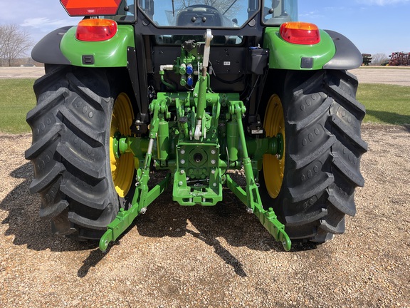 2025 John Deere 5095M - Photo26