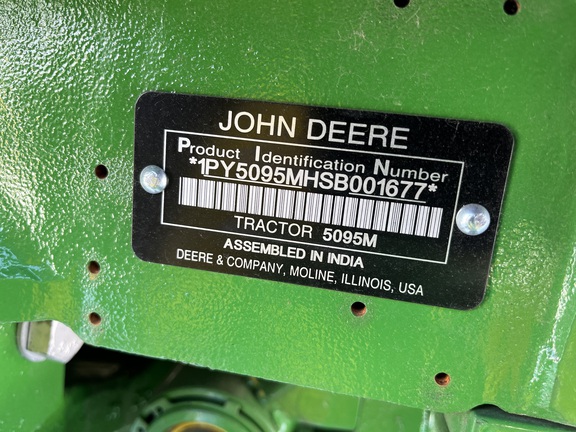 2025 John Deere 5095M - Photo34