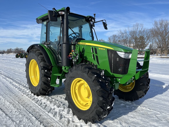 2025 John Deere 5095M - Photo4