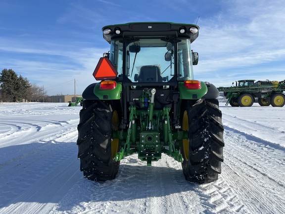 2025 John Deere 5095M - Photo7