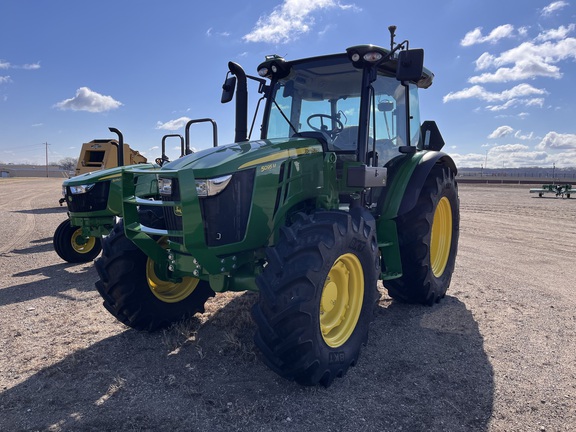 2025 John Deere 5095M - Photo2