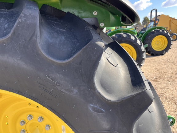 2025 John Deere 5095M - Photo21