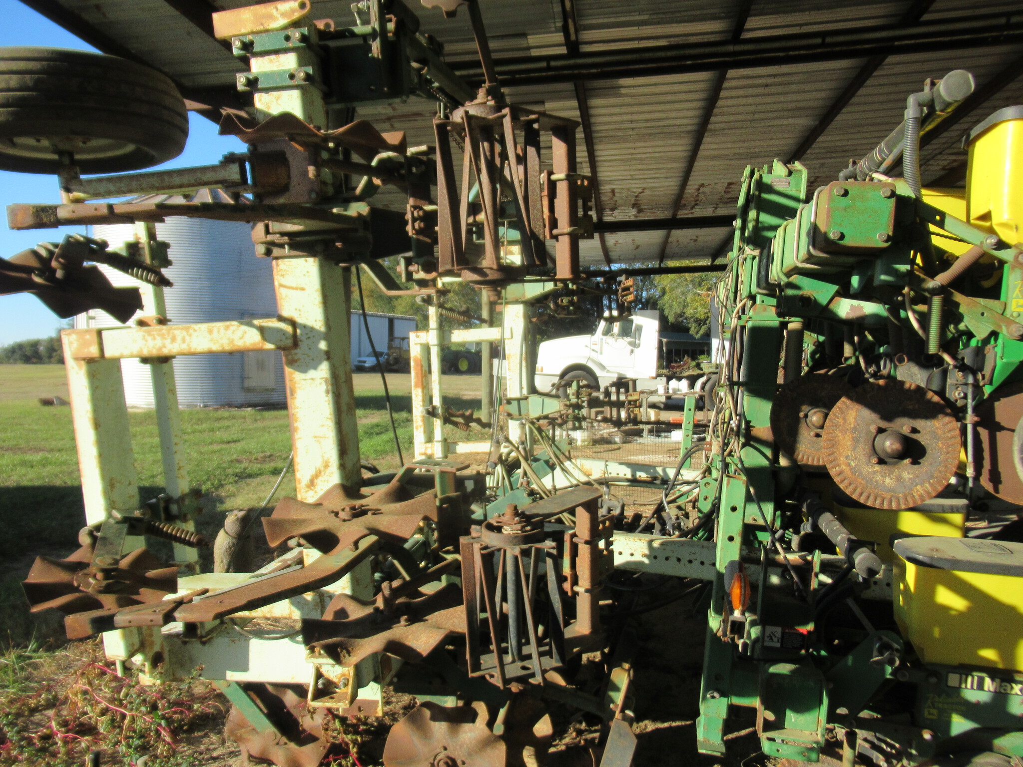 1994 KMC 8 ROW Image 4