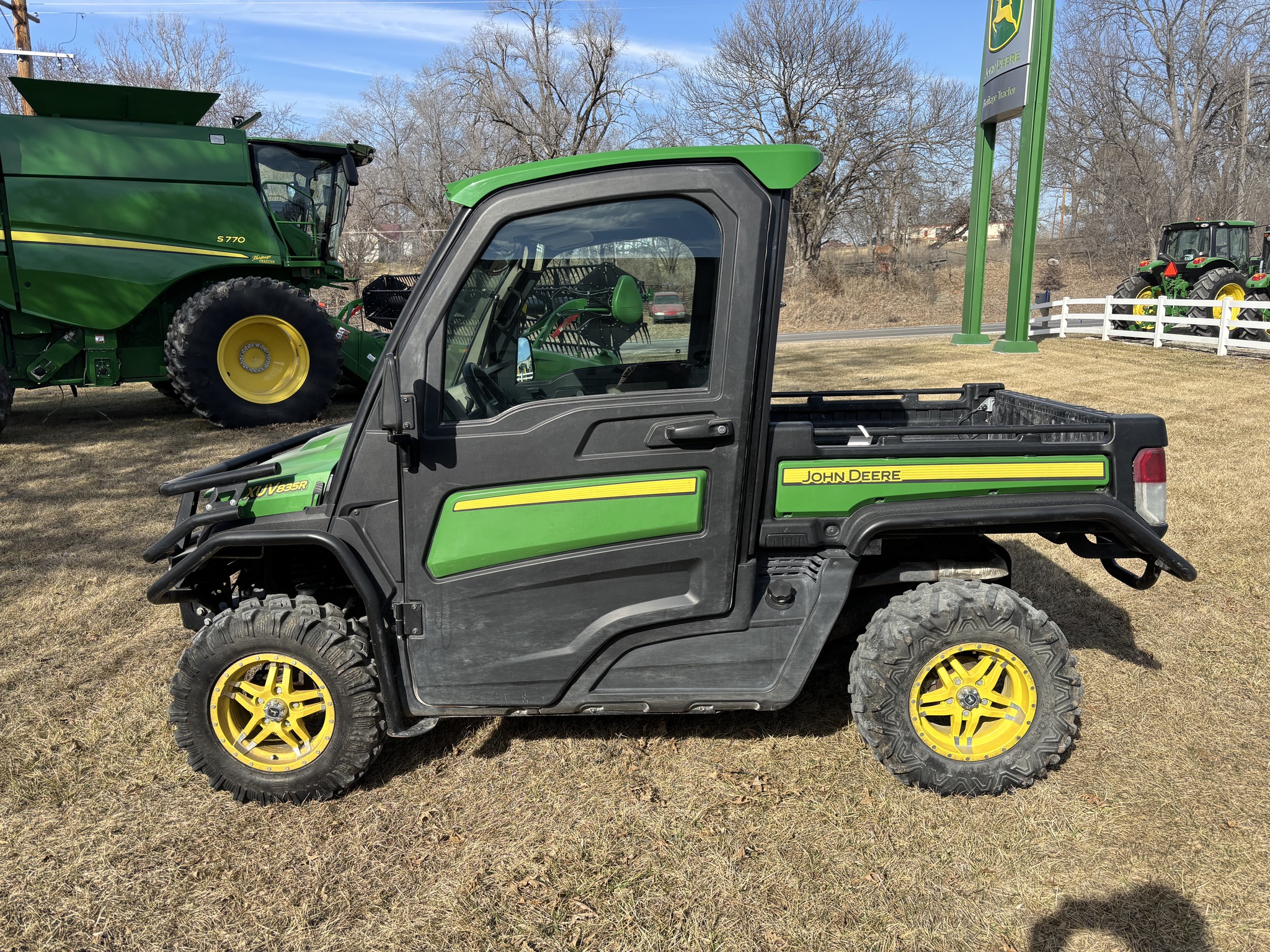  2019 John Deere XUV 835R at Heritage Tractor in Atchison, KS