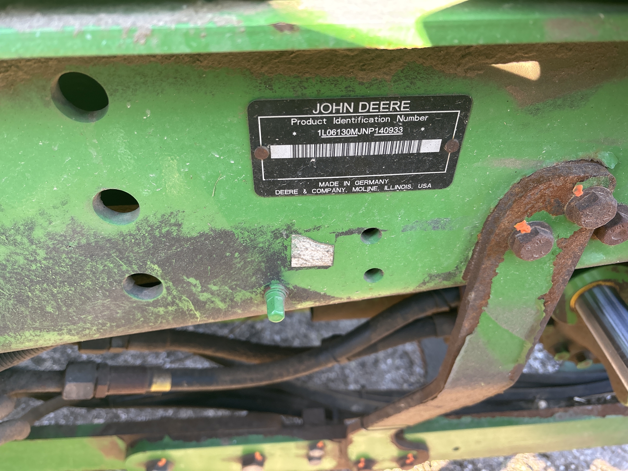 2022 John Deere 6130M Image 3