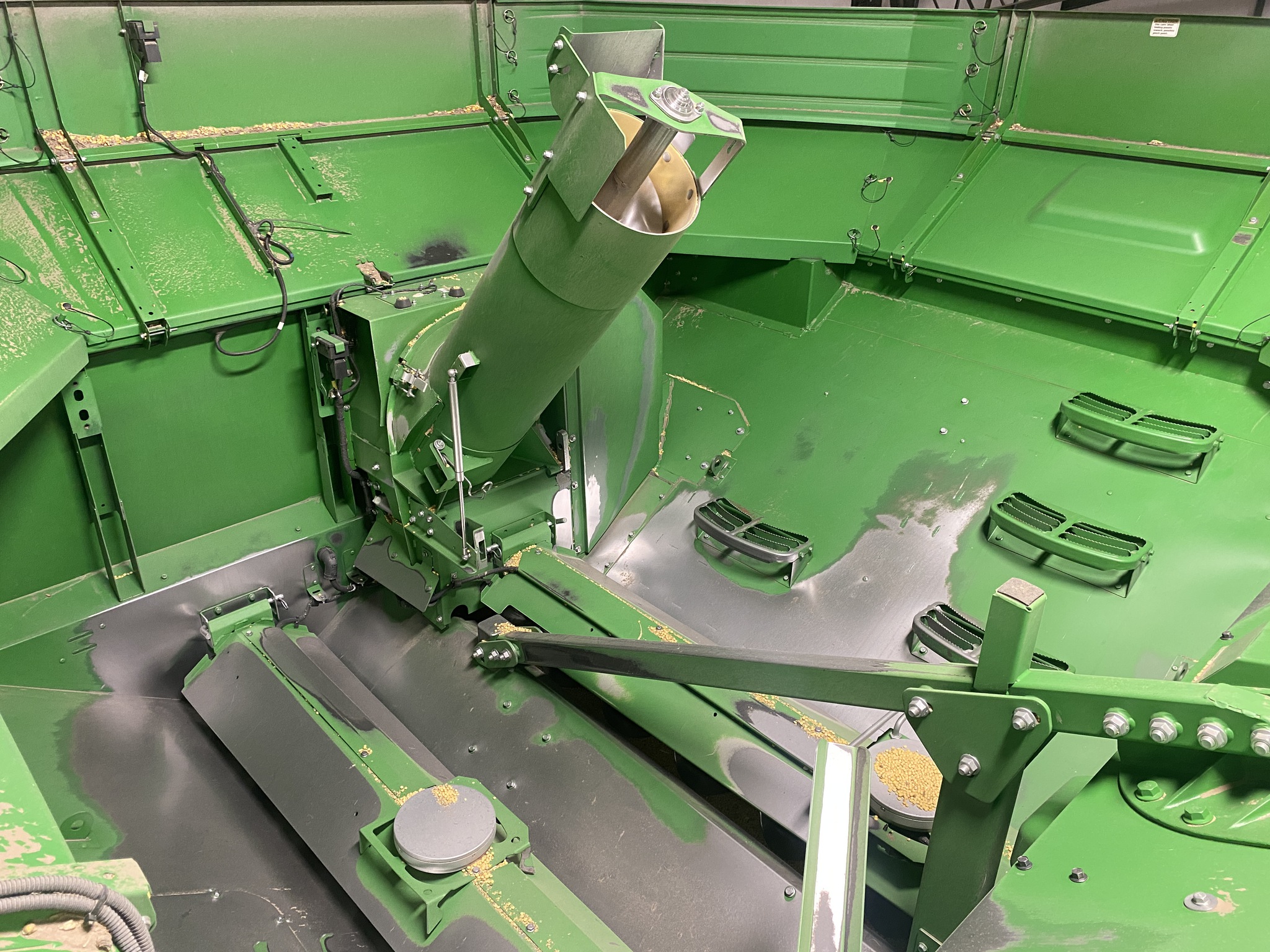 2020 John Deere S770 Image 5