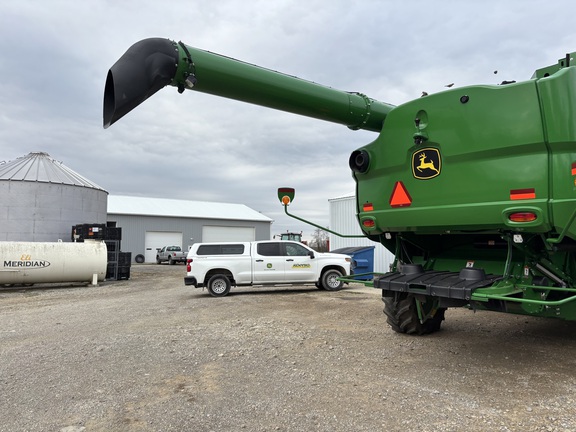 Used 2023 John Deere S770 Combines at Koenig Equipment in Anna, OH - Photo5