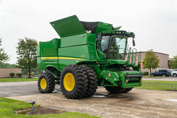 Used 2023 John Deere S770 Combines at Koenig Equipment in Anna, OH - Photo6