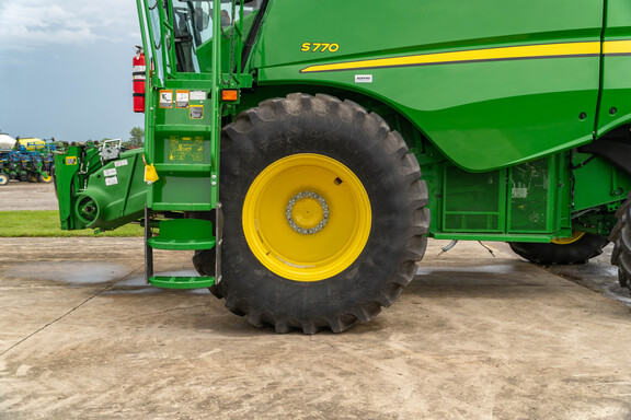 Used 2023 John Deere S770 Combines at Koenig Equipment in Anna, OH - Photo8