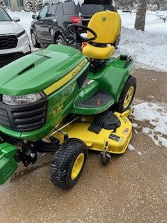 2021 John Deere X754 Image 1