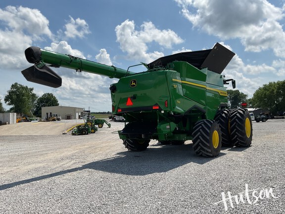 Photo of 2025 John Deere S7 700
