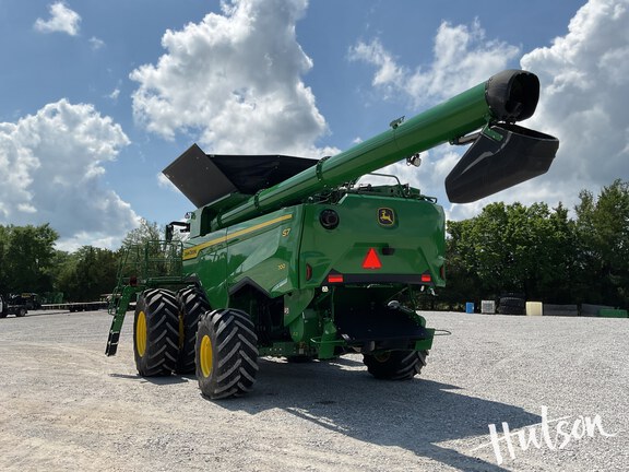 Photo of 2025 John Deere S7 700