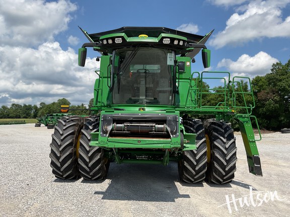 Photo of 2025 John Deere S7 700