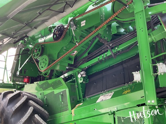 Photo of 2025 John Deere S7 700