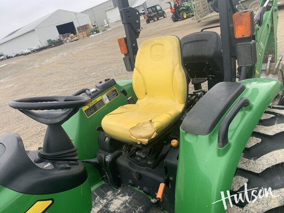 Photo of 2007 John Deere 4320