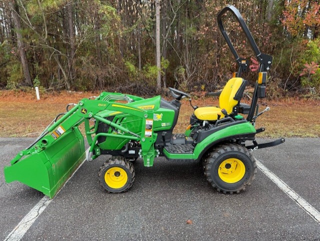 2024 John Deere 1025R Image 1