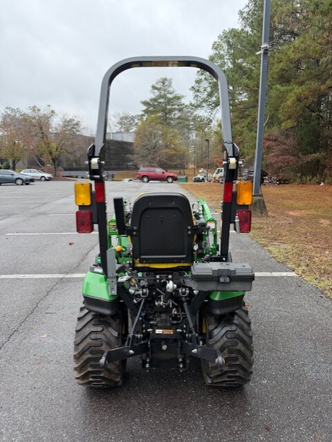 2024 John Deere 1025R Image 3