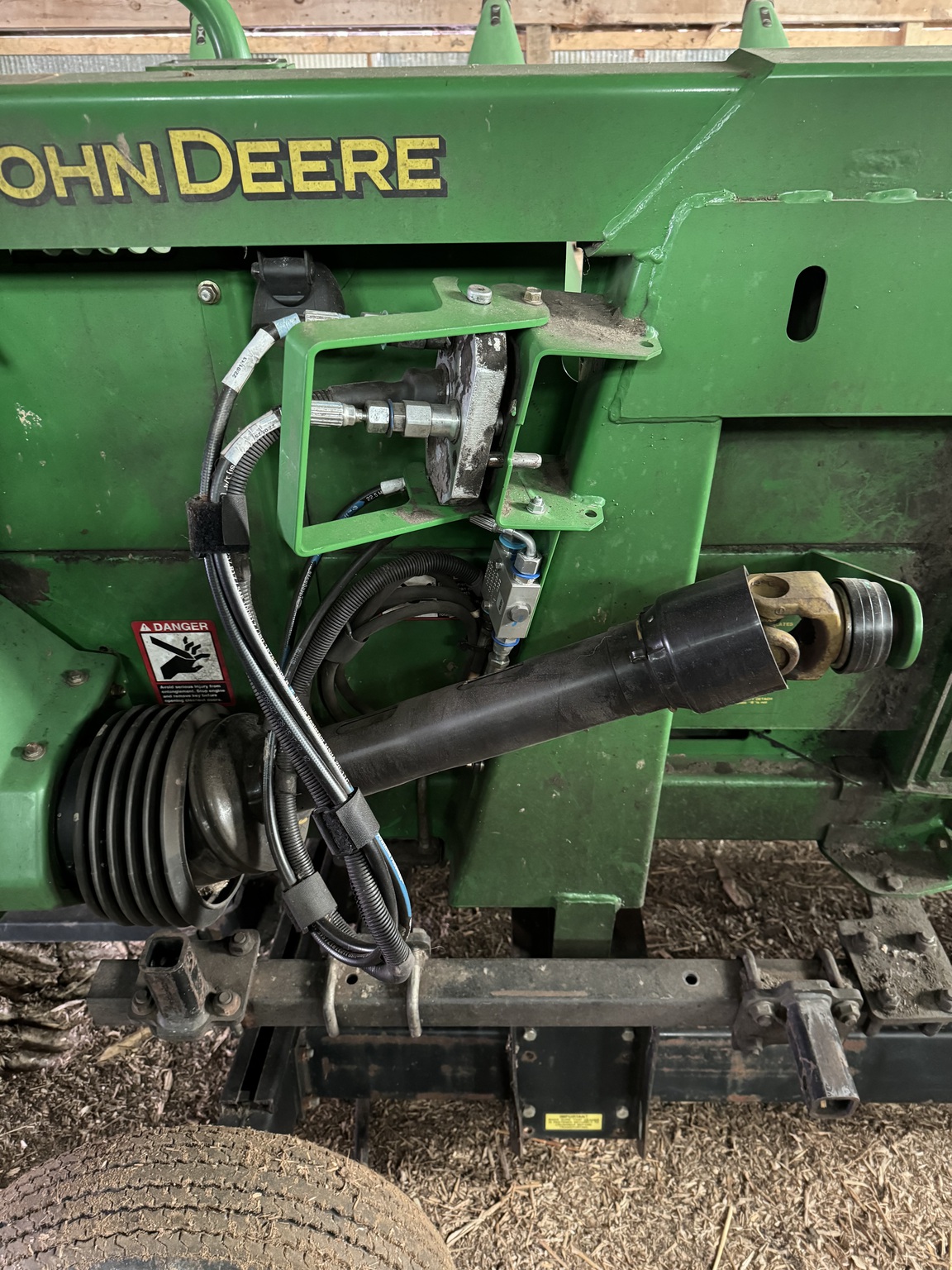 2009 John Deere 606C Image 4