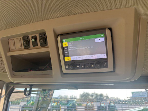 2021 John Deere 8R 310