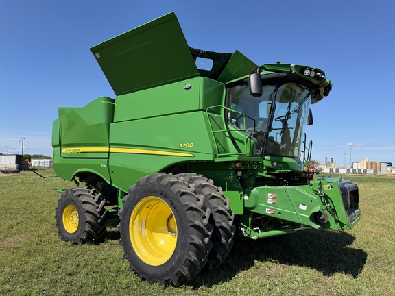  John Deere S780