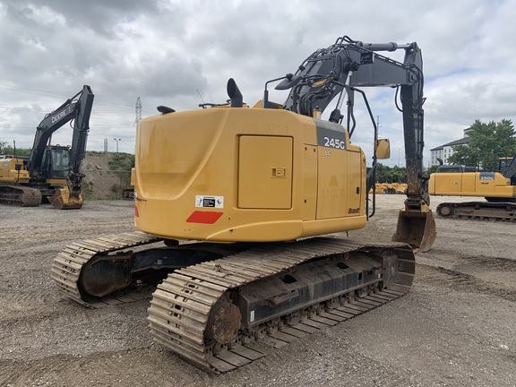 2021 John Deere 245G LC