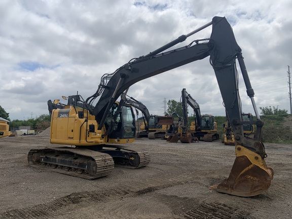 2021 John Deere 245G LC