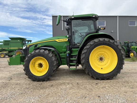 2025 John Deere 8R 410 - Photo8